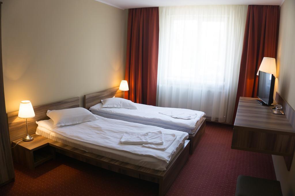 Hotel Merkur Miercurea Ciuc Eksteriør bilde